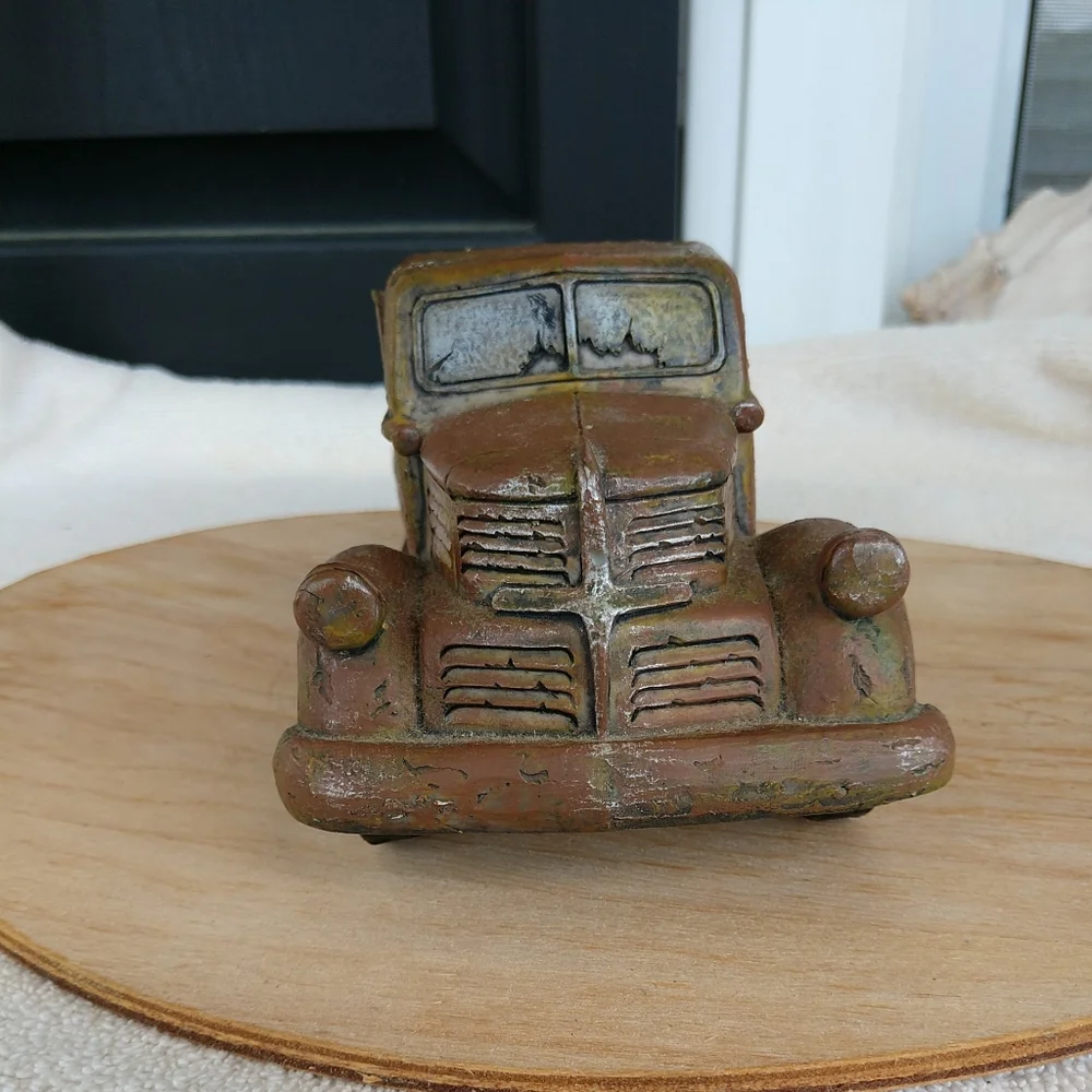 Vintage musical truck